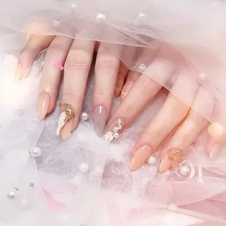 ネイル ネイルサロン 9Carats神田のネイルデザイン