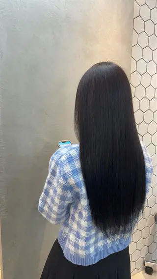 カラー TENSHO ハイトーンレイヤーのヘアスタイル