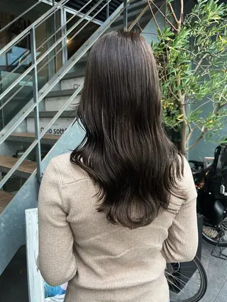 ロング イケハラ ナナミのヘアスタイル