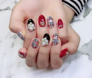 ロング カラー ネイル Q Free nailsのネイルデザイン