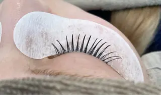 マツエク・マツパ frill by plan所属・四条烏丸/frill 🩶akaneのマツエク・マツパデザイン