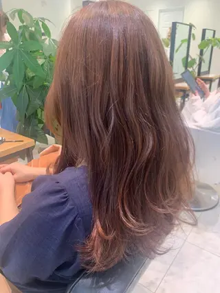 ロング 近 紗理奈のヘアスタイル