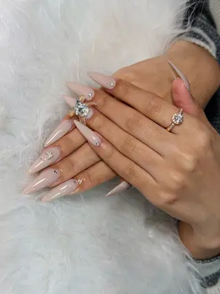 ネイル ドラ Nailsのネイルデザイン
