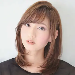 セミロング カラー フリーランス所属・韓国ヘア レイヤー くびれヘアMATSUのヘアスタイル