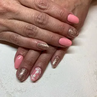 ネイル Aloha  Luana HIKAWASANDOU所属・AlohaLuana 🌺 naoのネイルデザイン