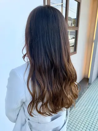 ロング 田中 紫苑のヘアスタイル