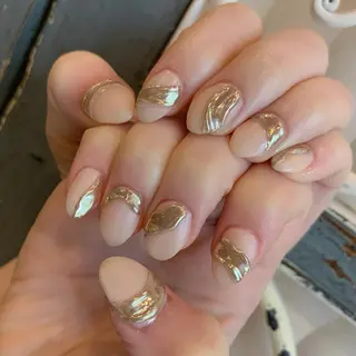 ネイル ヤマダ サクラのヘアスタイル