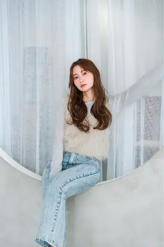 ロング カラー 近藤 若菜のヘアスタイル