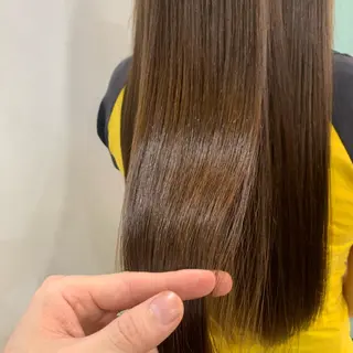 ロング 早坂 裕真のヘアスタイル