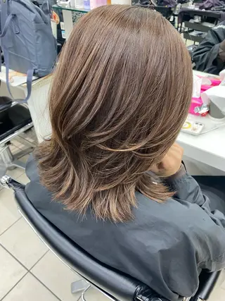 ミディアム TONI&GUY   EBISU所属・星野 菜月のヘアスタイル