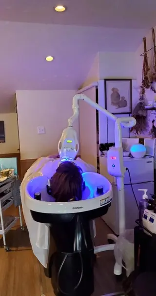 メンズ ネイル マツエク・マツパ アイブロウ カラー パーマ ショート spa hair  ark 富井直美のヘアスタイル