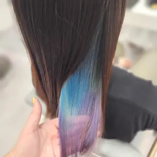 セミロング カラー 推しアニメカラー🌈 ツヤ透明感カラー🦄のヘアスタイル