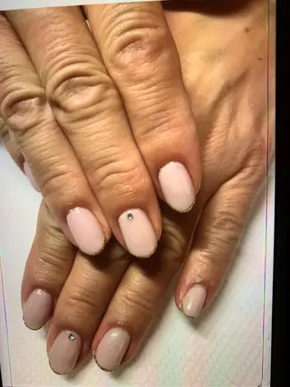 ネイル 菅野 愛花のネイルデザイン