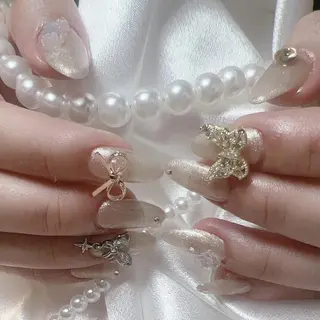 ネイル RAFFINE 月🦋🩵のネイルデザイン