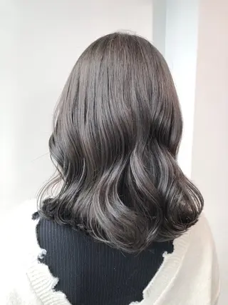 ロング カラー 韓国レイヤー🕊️ 柔らかベージュ🧸のヘアスタイル