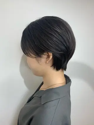 ショート ハイライト✖️ 暗髪🤎Nahoのヘアスタイル