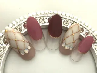 ミディアム Verest 西荻窪のネイルデザイン