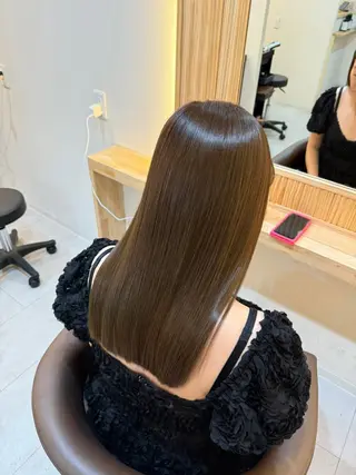 セミロング attrait南堀江所属・KAISEI髪質改善 /縮毛矯正のヘアスタイル