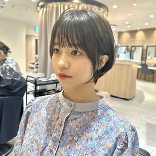 ショート カラー かえ🩶韓国ボブ🎀 透明感カラー🥣のヘアスタイル