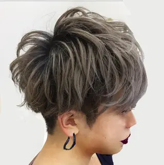 ショート 髪質改善のプロ✨りな さんのヘアスタイル