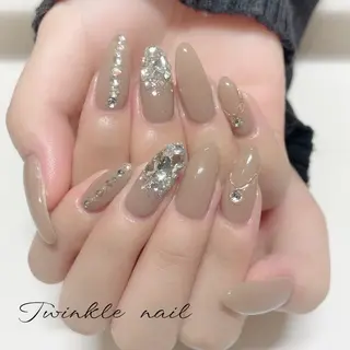 ネイル 中井 綾香の眉毛・アイブロウイメージ