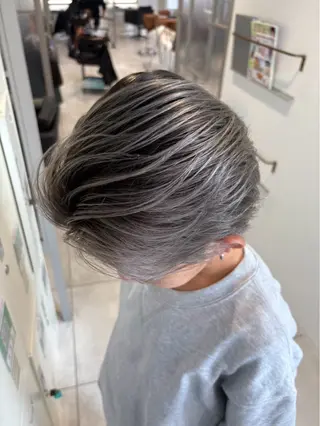 カラー メンズ 内橋 咲耶のヘアスタイル