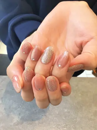 ネイル Nest 岩崎のネイルデザイン