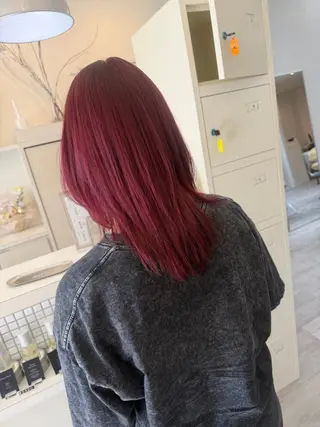 カラー and K所属・MAEDA YUKIのヘアスタイル