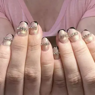 ネイル NINI Monster🌟のネイルデザイン