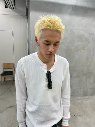 ショート カラー メンズ スパイラルパーマ 🌐hina⭐️のヘアスタイル