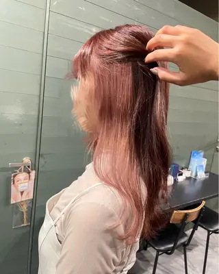 セミロング カラー 石川 聖奈のヘアスタイル