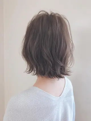 ミディアム カラー ANAZAhair アナザ　ヘアーのヘアスタイル