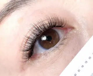 マツエク・マツパ cachette eyelash所属・月森 未奈子のマツエク・マツパデザイン