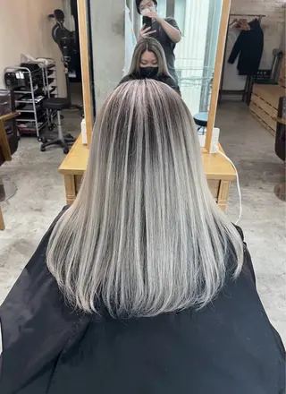 セミロング カラー ROBIN所属・指名数No.1 /NAOYAのヘアスタイル