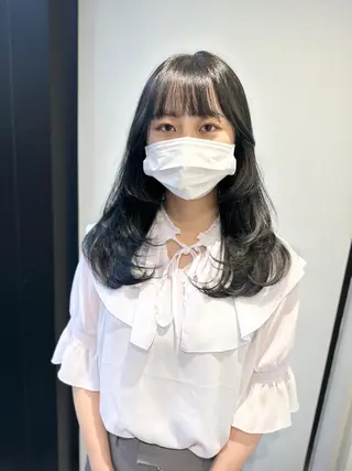 ロング ブリーチなしダブル/ レイヤーカット 小棹のヘアスタイル