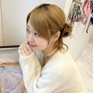 ヘアアレンジ Ayu🍯/栄/ブリ ーチカラー/ヘアメのヘアスタイル