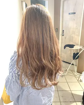 ロング カラー パーマ ヘアアレンジ メンズ キッズ ネイル マツエク・マツパ 酸性ストレート 髪質改善大槻勇樹のヘアスタイル