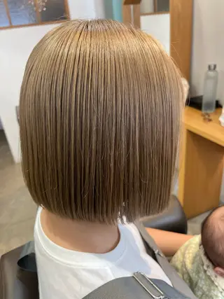 ミディアム na tsukiのヘアスタイル