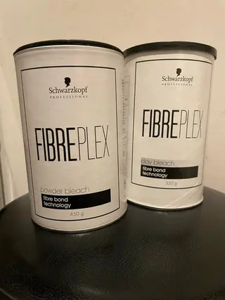 ロング カラー VERONIQUE所属・山本 雅由のヘアスタイル