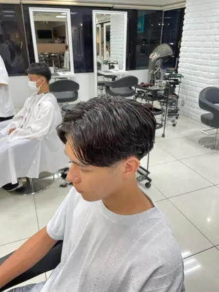 ショート パーマ メンズ フェザーパーマ職人 🪶ryosukeのヘアスタイル