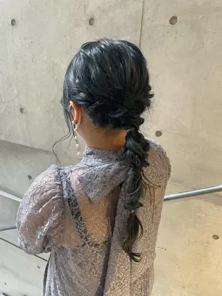 セミロング カラー ヘアアレンジ ayano / 透明感・くすみカラーのヘアスタイル