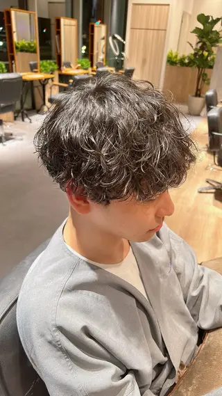 パーマ メンズ ilka Yukihoのヘアスタイル