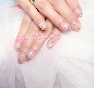 ネイル pink ladyサロン所属・べ にのネイルデザイン