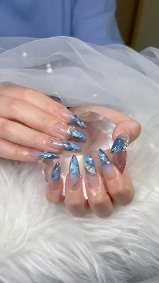 ネイル Mio_ Noiranailのネイルデザイン