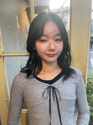 ミディアム カラー KURIA‪‪*⋆ஐ ブリーチ/韓国ヘアのヘアスタイル