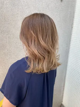 ミディアム 【白髪ぼかし】 愛甲竜佑のヘアスタイル