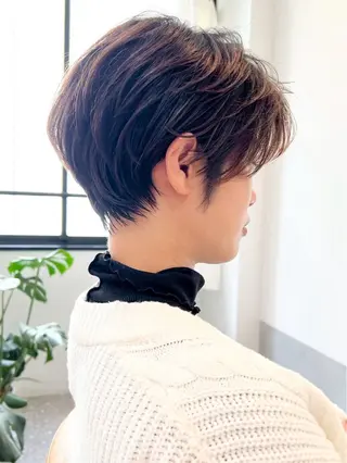 ショート fAture.所属・土井 優のヘアスタイル