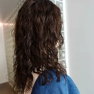 セミロング パーマ ヘアアレンジ 🌐サトウ リョウ🌐のヘアスタイル