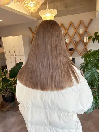 ロング カラー ELLE&SALLY 石野のヘアスタイル