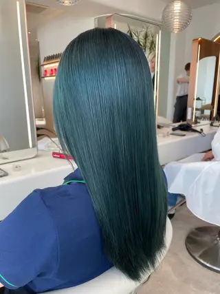 セミロング 💘MICOTO藤沢 髪質改善ブリーチ💘のヘアスタイル